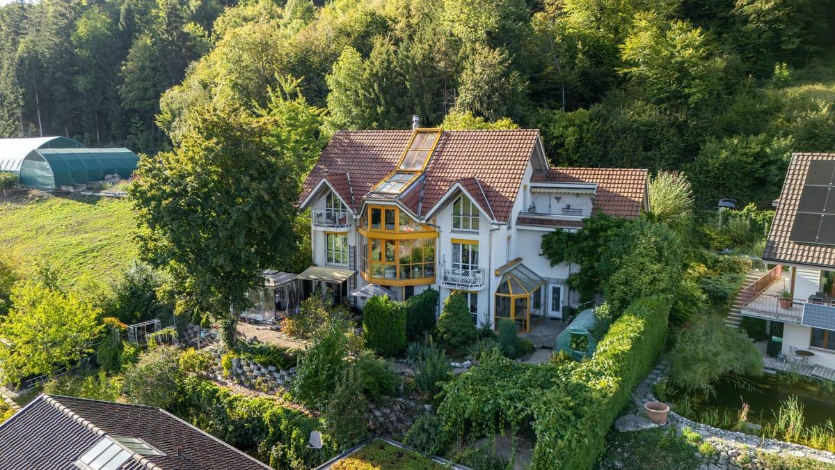 Mehrfamilienhaus